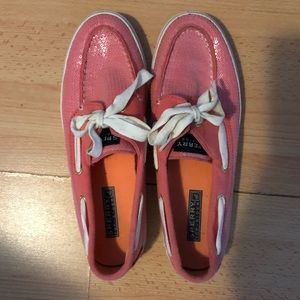 Fashionable pink sequence Sperry’s